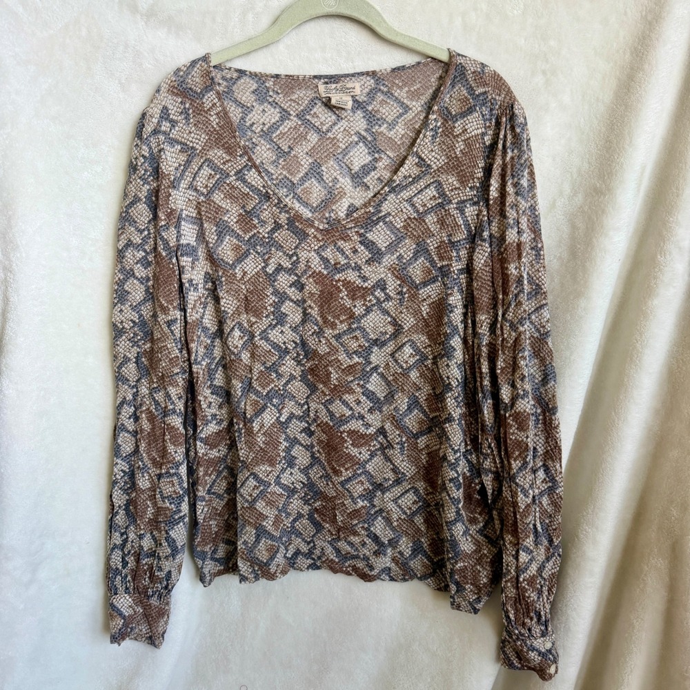 Lucky Brand Snake Print Blouse Size M V Neck Long Sleeve Button Cuff Rayon Top